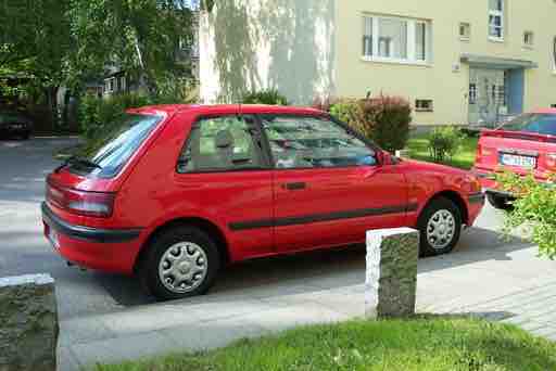 Mazda 323 GLX – Bild 2